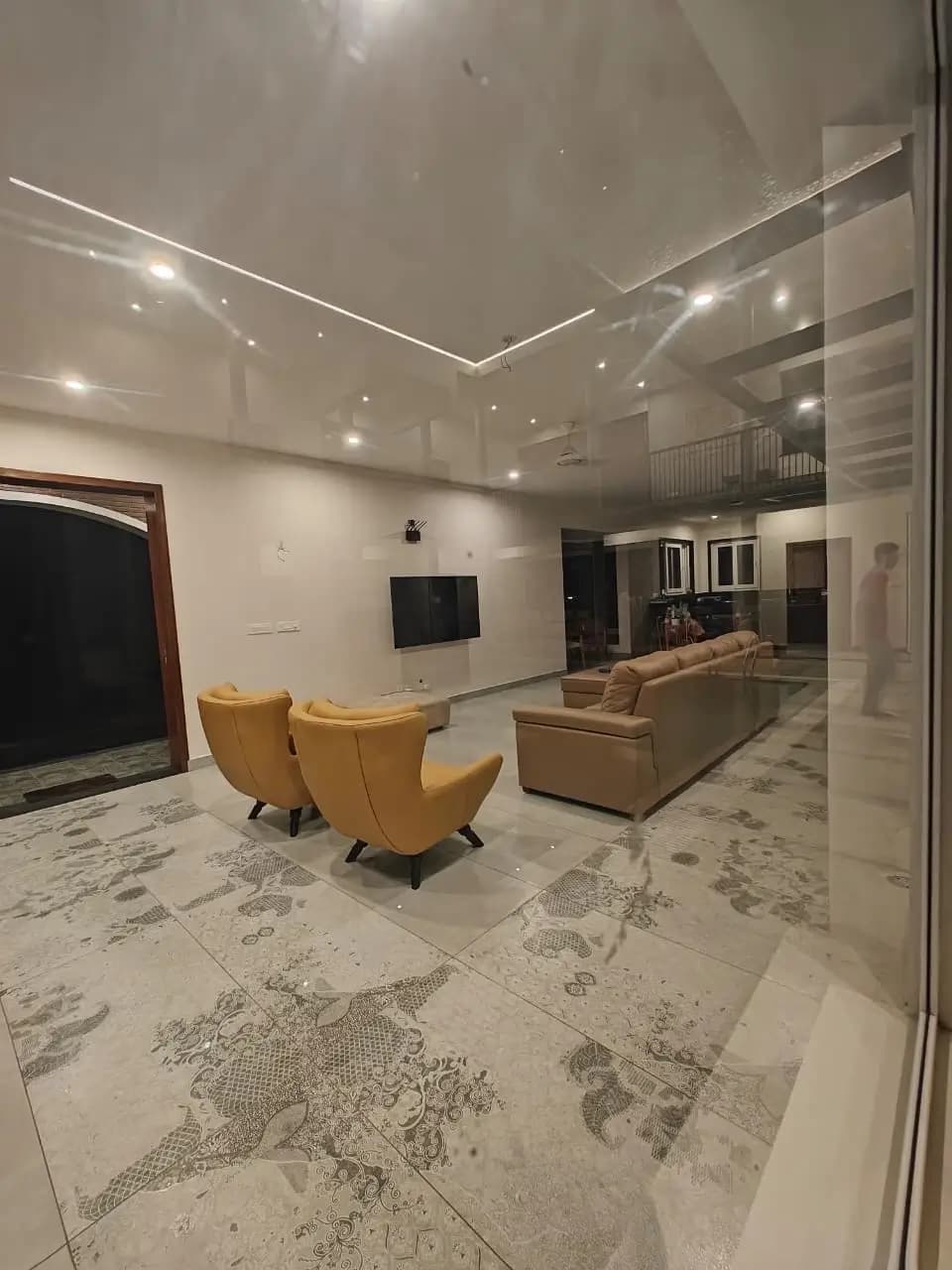 Palms & Paradise — Gallery