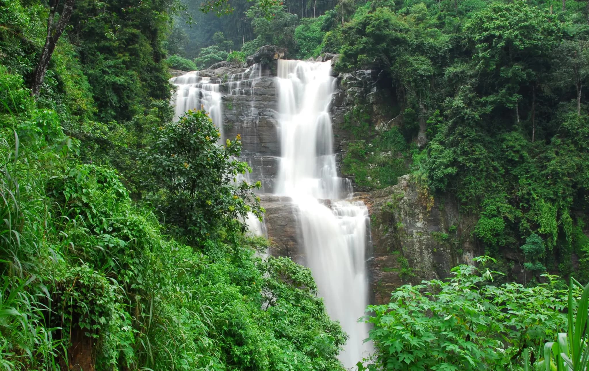 Jhari Waterfalls