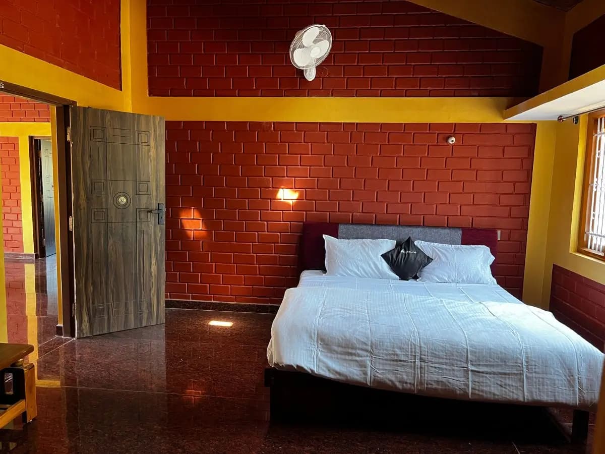 Room 3 at Mountain Mist by Tripture