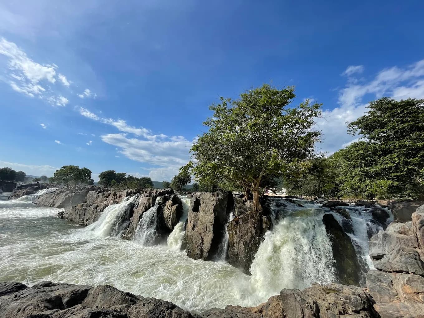 Hogenekal Falls