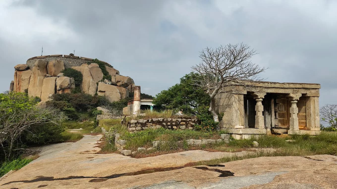Pavagada Fort