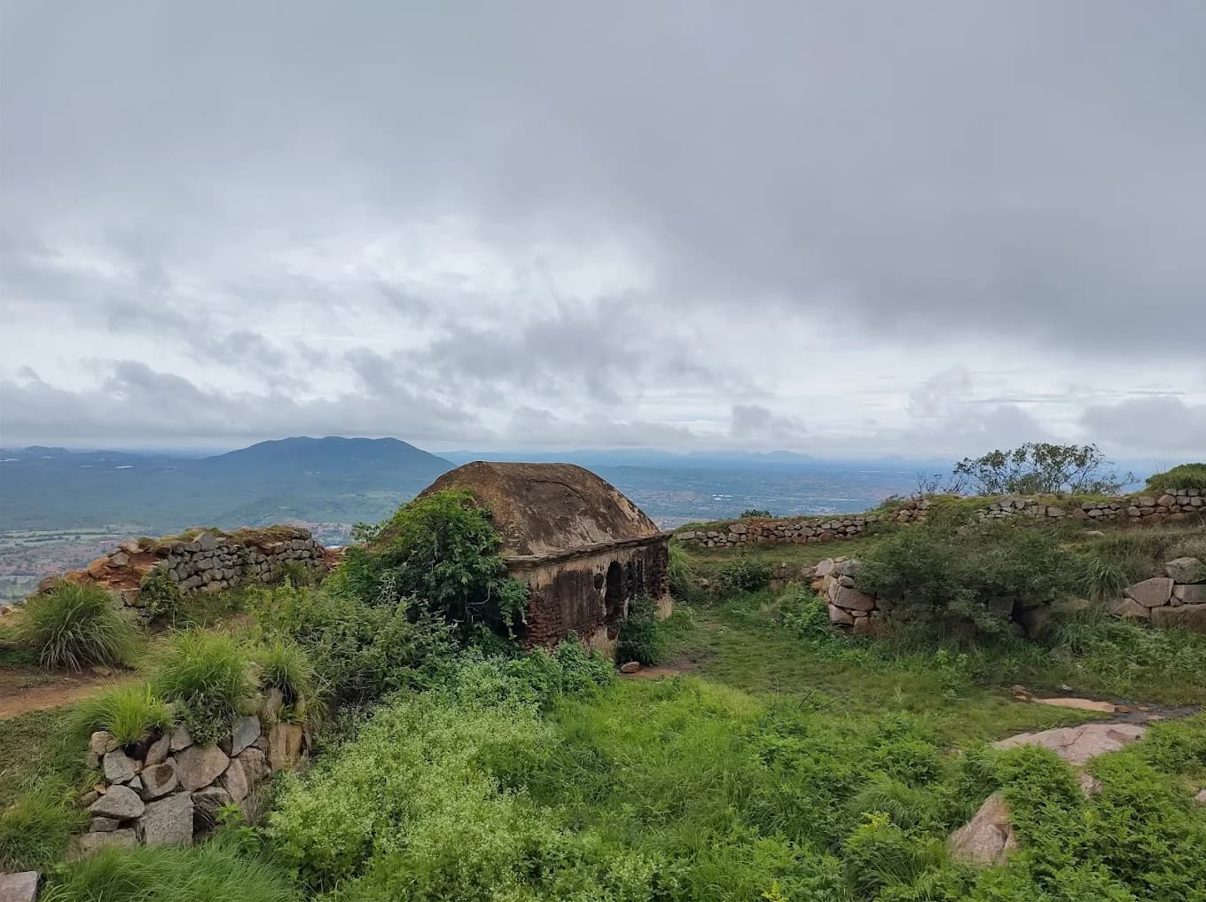 Maakalidurga Fort