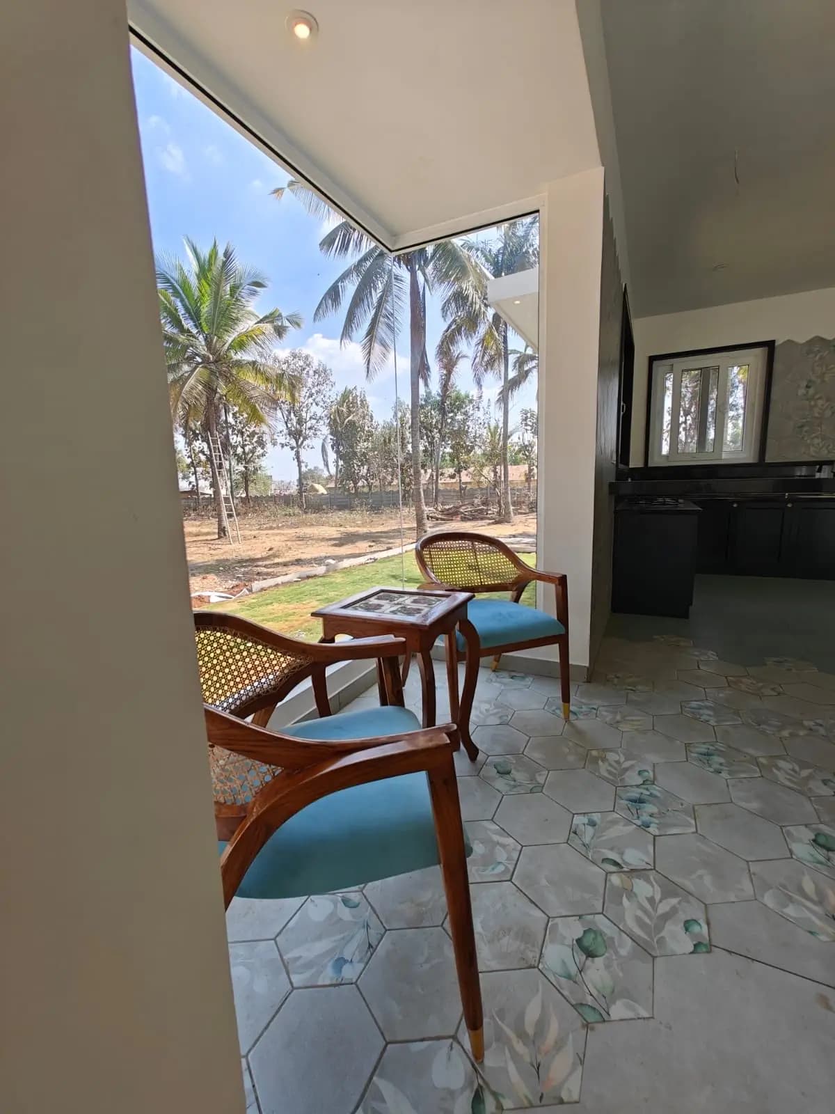 Room 4 at Palms & Paradise