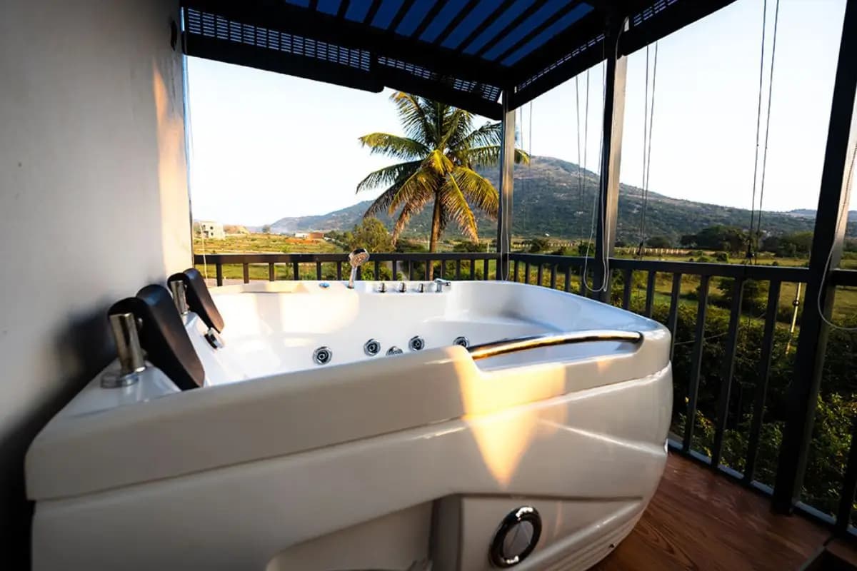 Jacuzzi