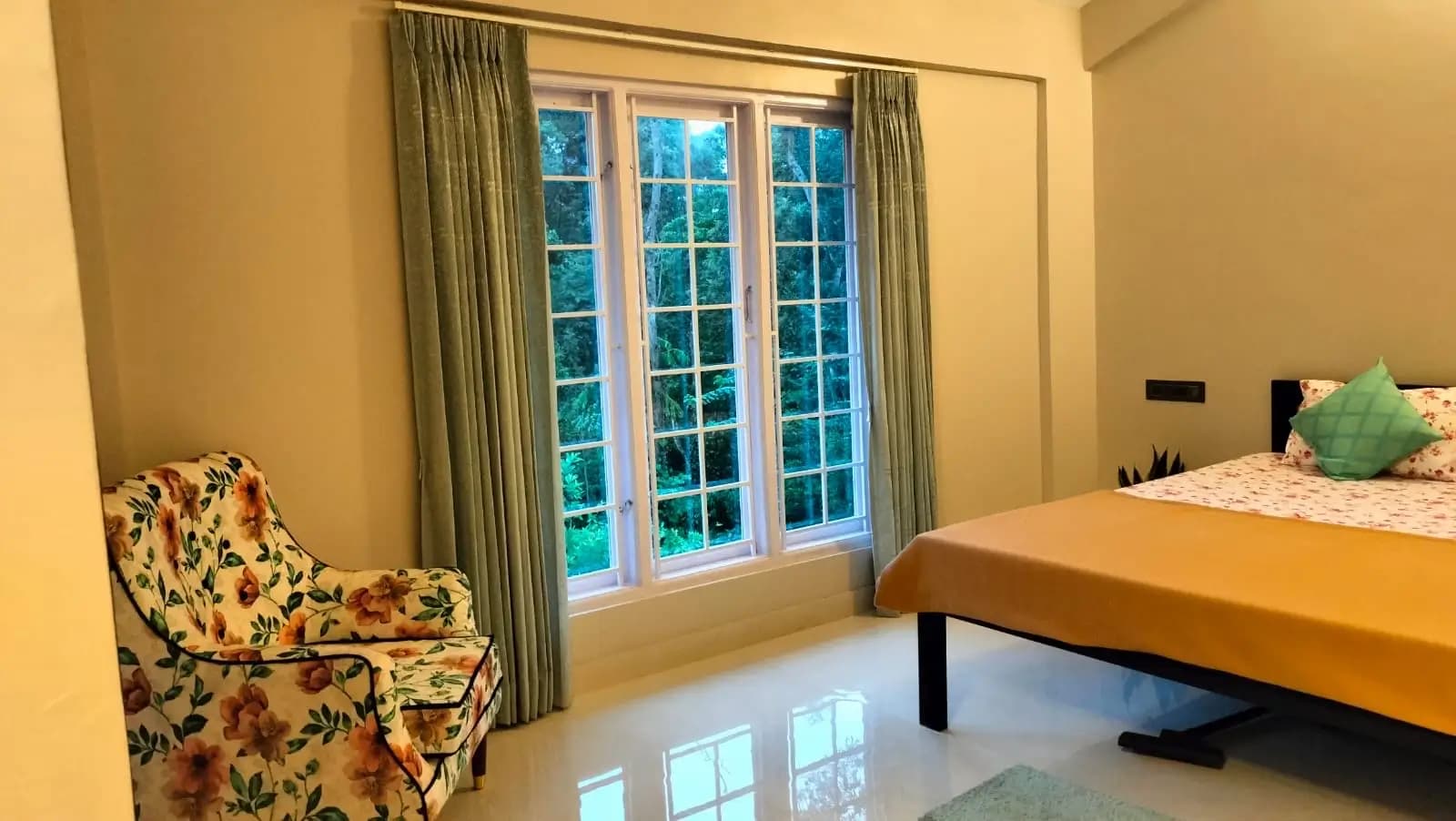 Room 1 at Coffee Blossom Villa